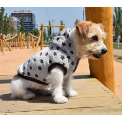 PULLOVER MIT KAPUZE STERNE BRAUN 2